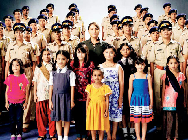 Rani Mukherjee with women cops for the national anthem video