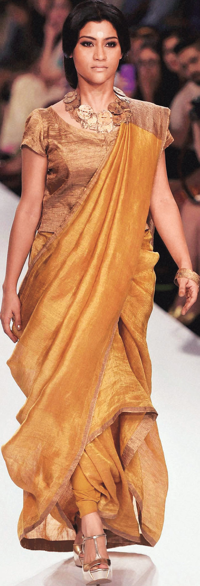 Konkana Sen Sharma walks for designer Anavila Mishra