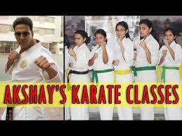 Akshay Kumar Birthday Special - Akshay Kumar teaching martial arts