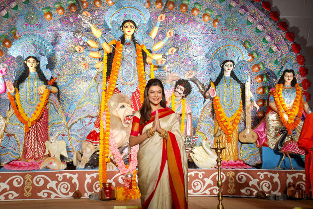 Bollywood Divas celebrate Durga Pooja - Sushmita Sen