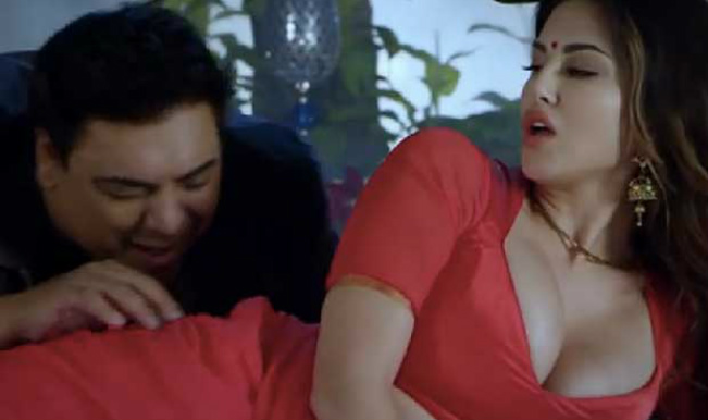 Sunny Leone and Ram Kapoor in Aao Naa Video Song