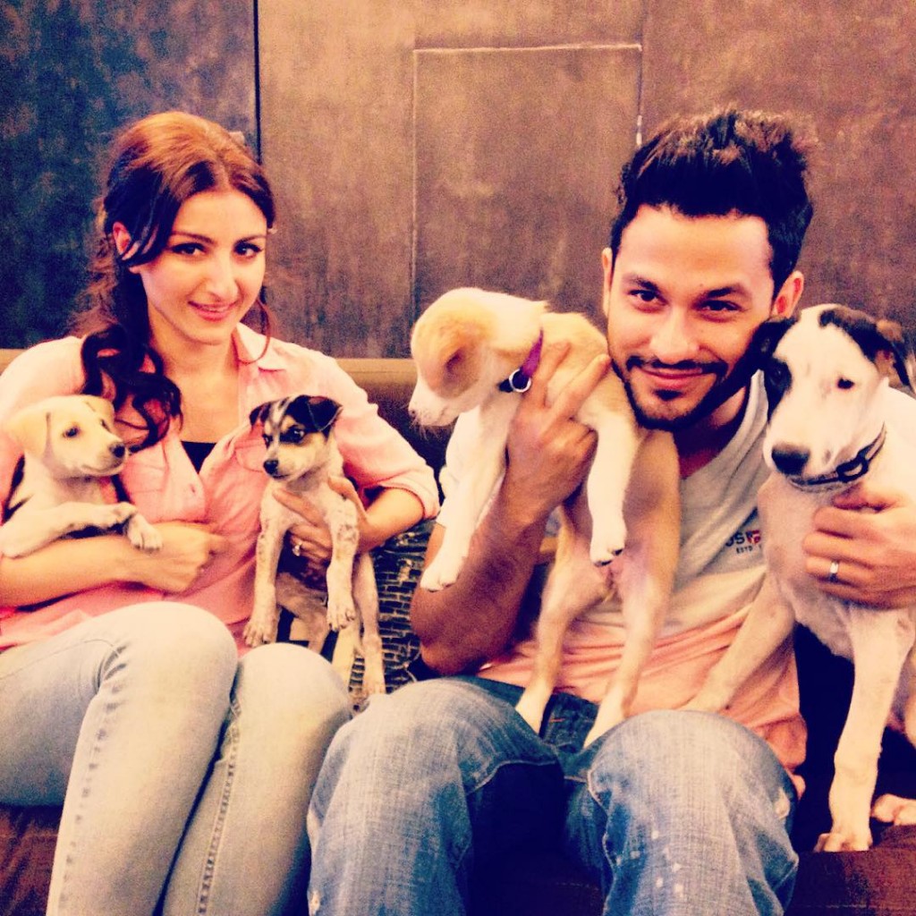 These Celeb Pet Selfies are so cute they will melt your heart right out!- Soha 3