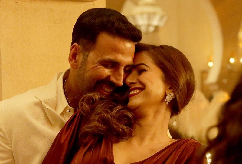 5 Proofs why Akshay Kumar is the Most Versatile Actor of Bollywood- Akki is an ultimate romantic guy