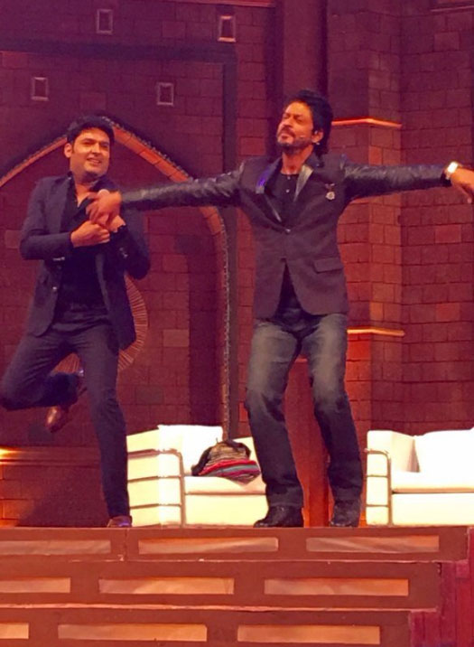 SRK and Kapil on the sets of 'The Kapil Sharma Show'
