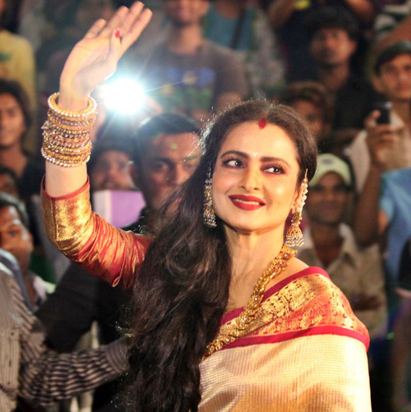 10 Veteran Bollywood Actresses who deserve all the respect in the world- Rekha