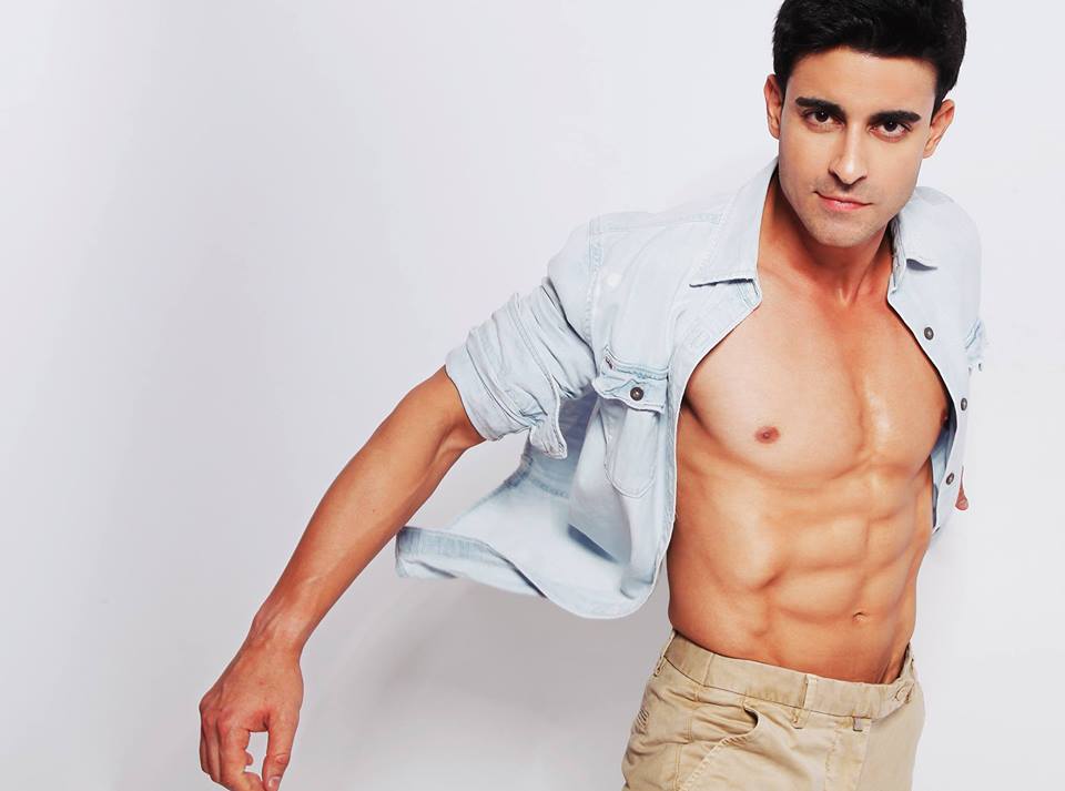 15 Hot Pics of Gautam Rode, one of the hottest hunks of Indian Television-Gautam shirt 2
