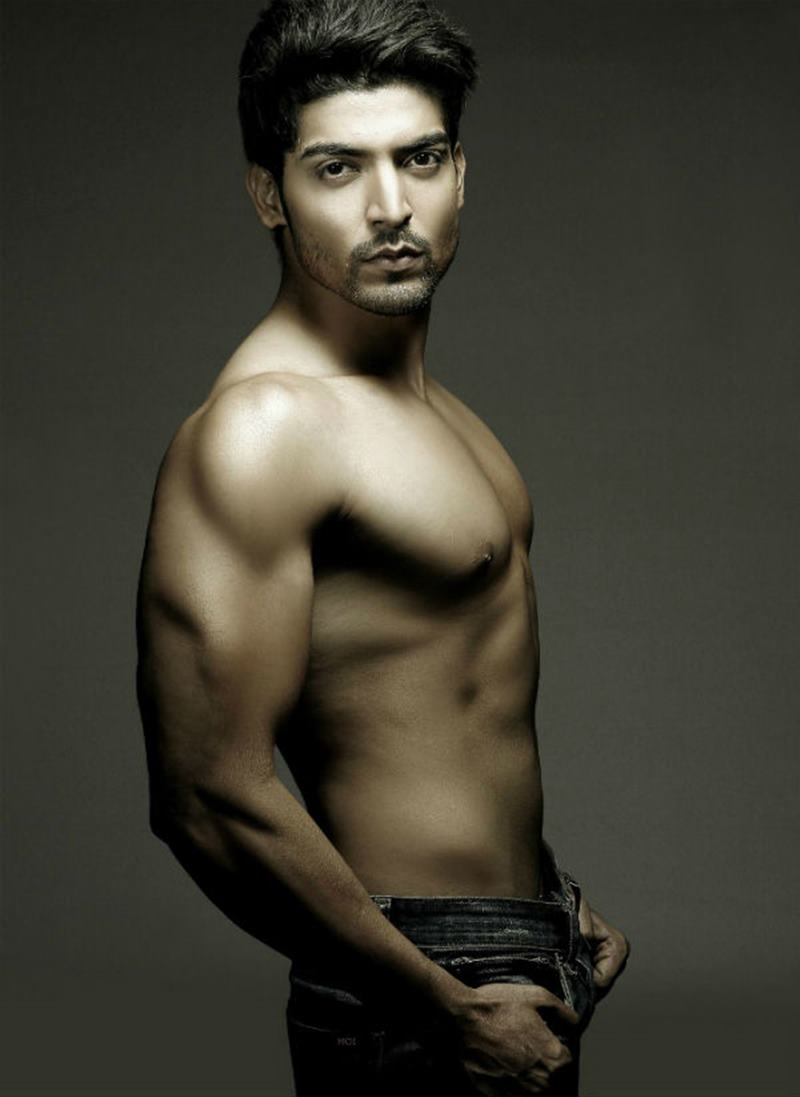 15 Hot Pics of Gurmeet Choudhary that are enough to set fire on your screens- Gurmeet Shoot 3
