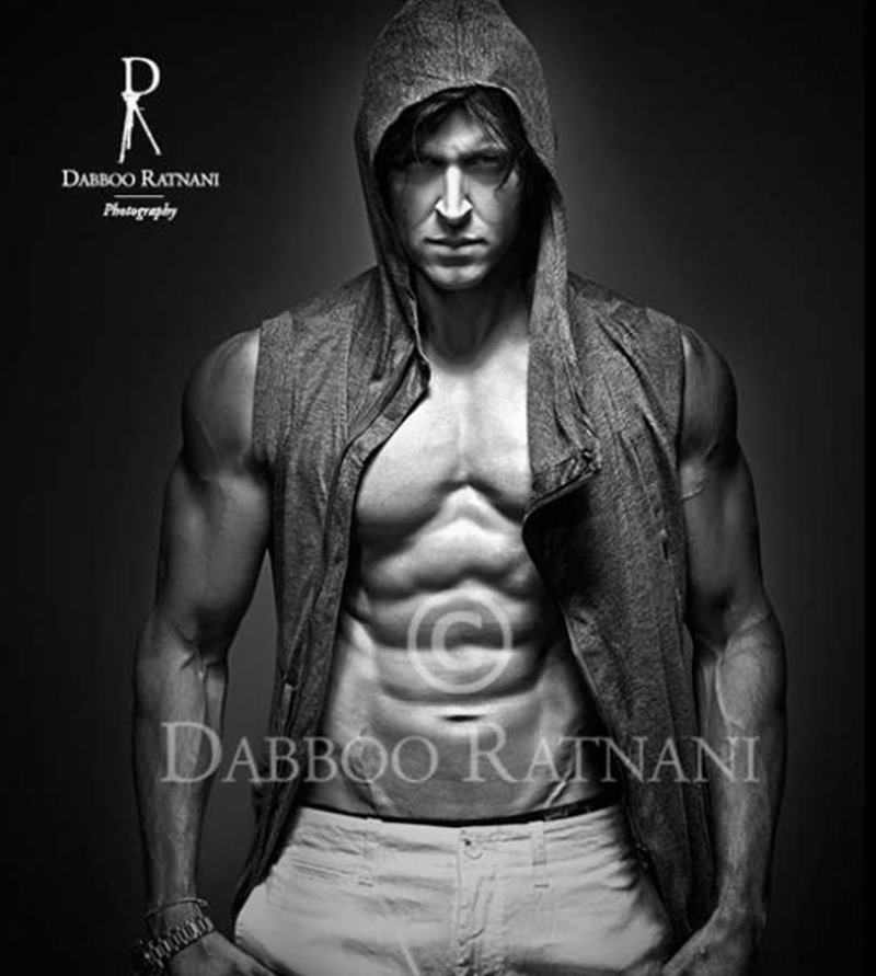 10 Hot Pics of Hrithik Roshan that will get the temperature soaring instantaneously!- Hrithik Dabboo
