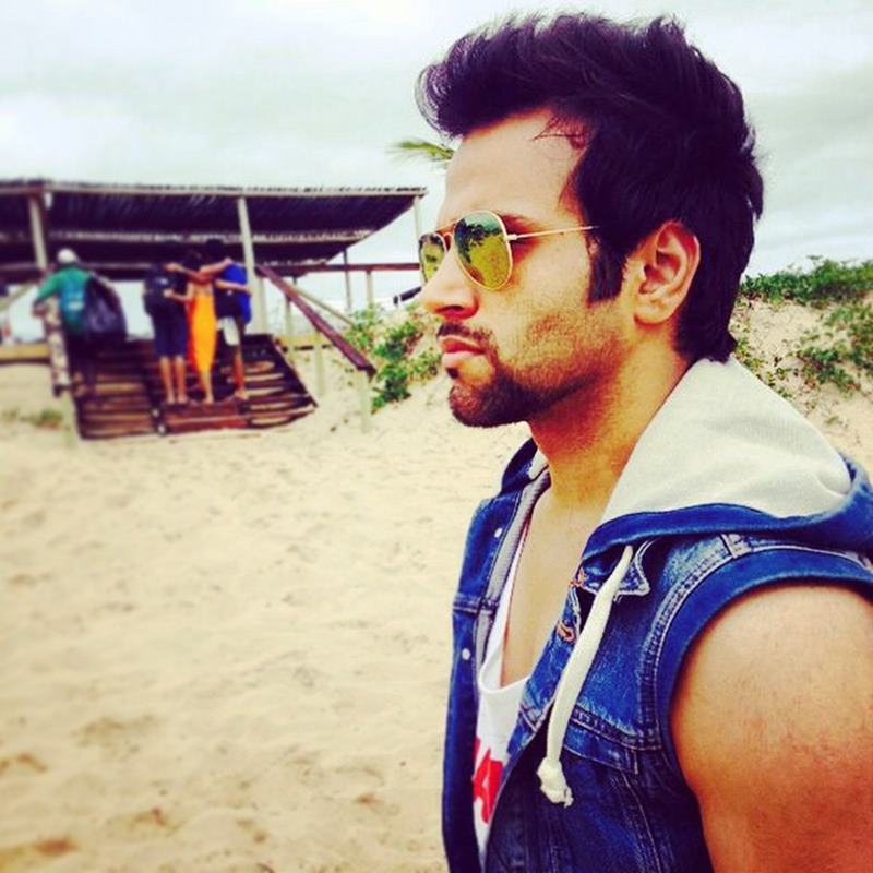 10 Eye-pleasing Pictures of Rithvik Dhanjani, the big star of Small Screen-Rithvik Serious