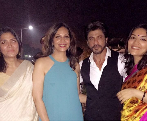 Ladies man Shah Rukh Khan at the bash