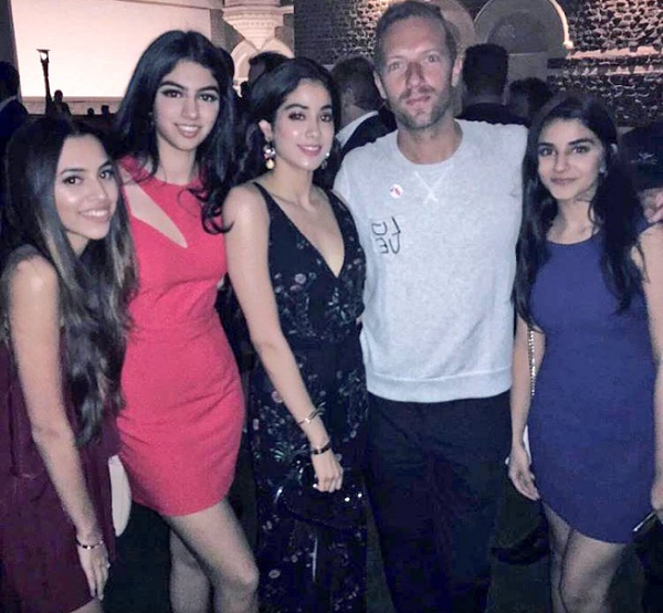 Sridevi's daughters Jhanvi and Khushi kapoor pose with Chris Martin