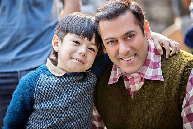 These Pics Of Salman Khan and His Young Co-star Matin Rey Tangu Will Give You Bajrangi Bhaijaan Feel