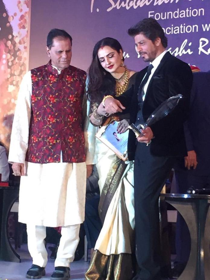 Shahrukh Khan Receives Yash Chopra Award 2