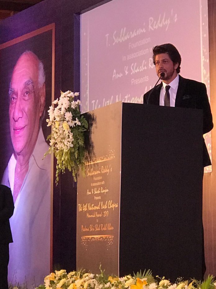 Shahrukh Khan Receives Yash Chopra Award 3