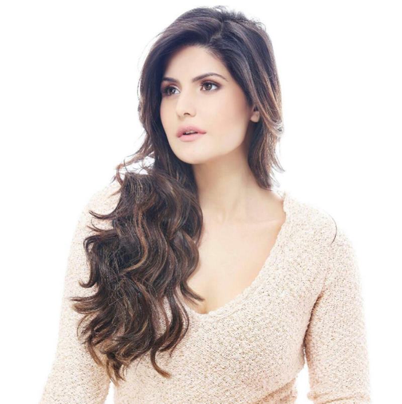 10 Hot Pics of Zareen Khan which prove that curves are super-hot!- Zareen 9