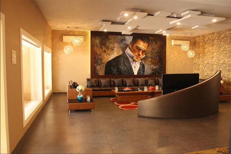 Here are some unseen photos of Salman Khan's house that are so lovely! 9