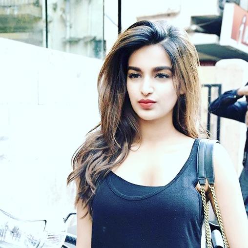 Facts about Nidhhi Agerwal 3