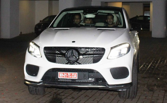 Salman Khan was spotted with Sonakshi and lulia