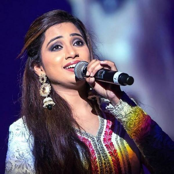 These stars started their career with reality shows - Shreya Goshal