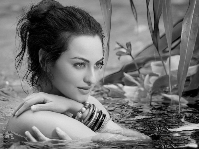 Sonakshi Sinha Upcoming Movies In 2017 & 2018 With Release Dates