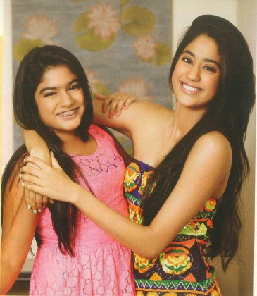 Jhanvi Kapoor - Future of Bollywood - Jhanvi Kapoor with her Younger sister