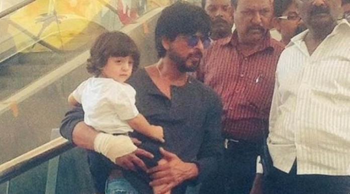 Shah Rukh Khan arrives in Gujarat for Raees, accompanied by son AbRam