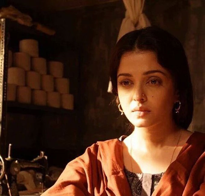 Check out the poignant first poster of Sarbjit featuring Aishwarya Rai Bachchan!