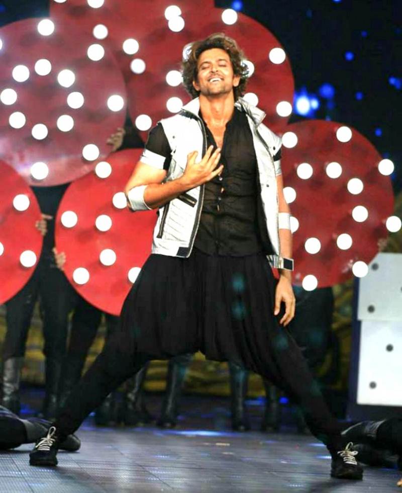 4 Best Male Dancers Of Bollywood - Hrithik