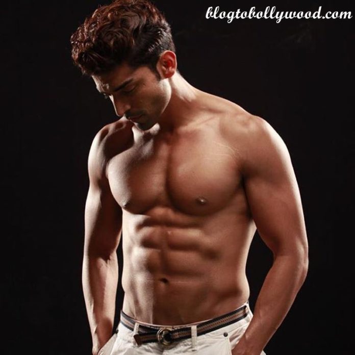 15 Hot Pics of Gurmeet Choudhary that are enough to set fire on your screens