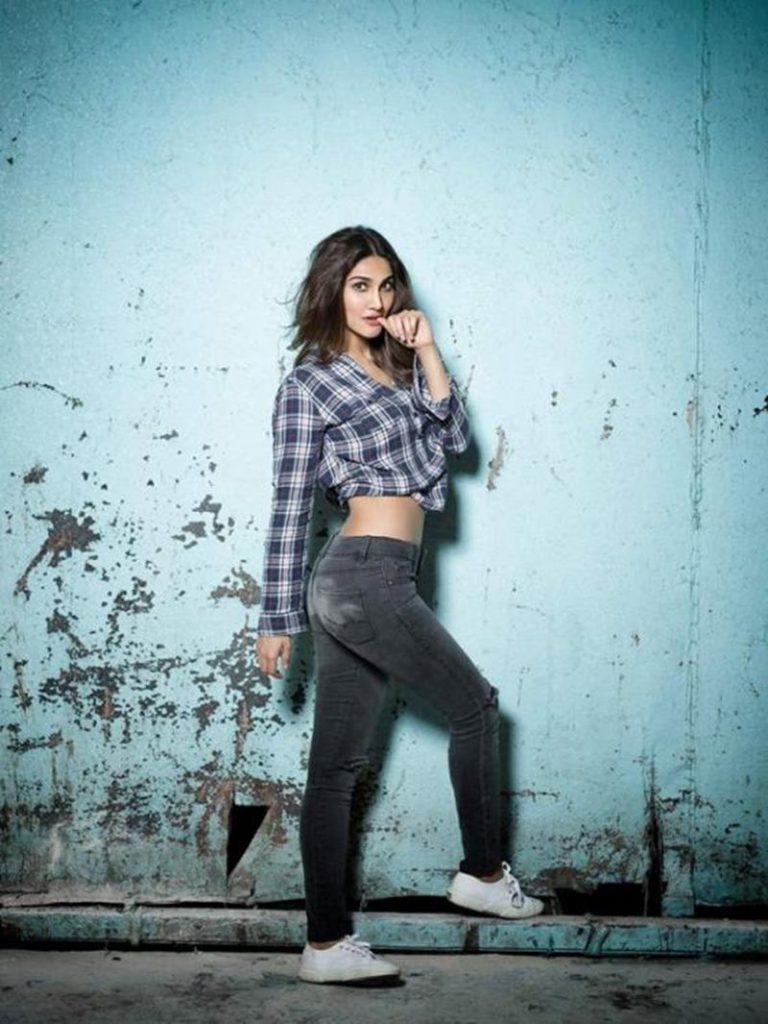 10 Hot Pics Of Vaani Kapoor That Will Ignite The Fire Within Your Hearts